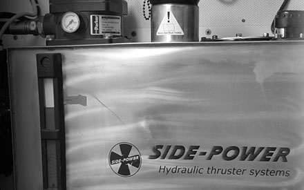 Side-Power Hydraulic Thruster Systems